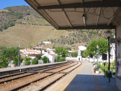 Pinh&atilde;o Train Station.